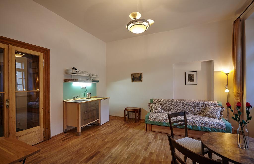 Queen Bee Apartments プラハ 部屋 写真
