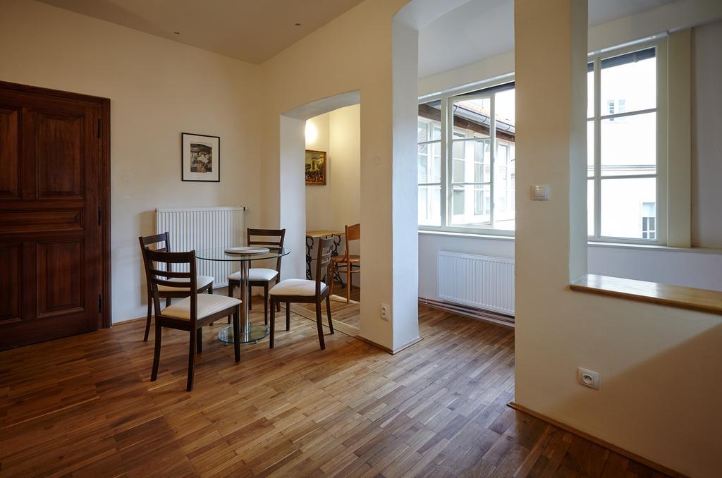 Queen Bee Apartments プラハ 部屋 写真